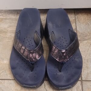 Volatile Metallic Black Sandals